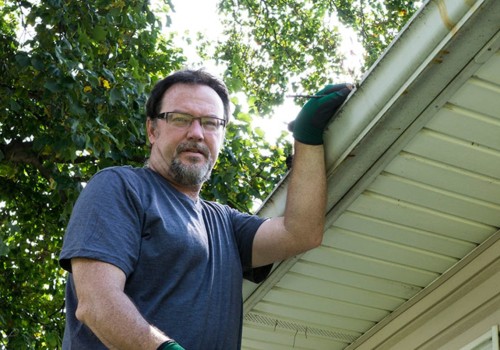 DIY Gutter Installation: Is It Worth the Risk? Expert Advice on Installing Gutters